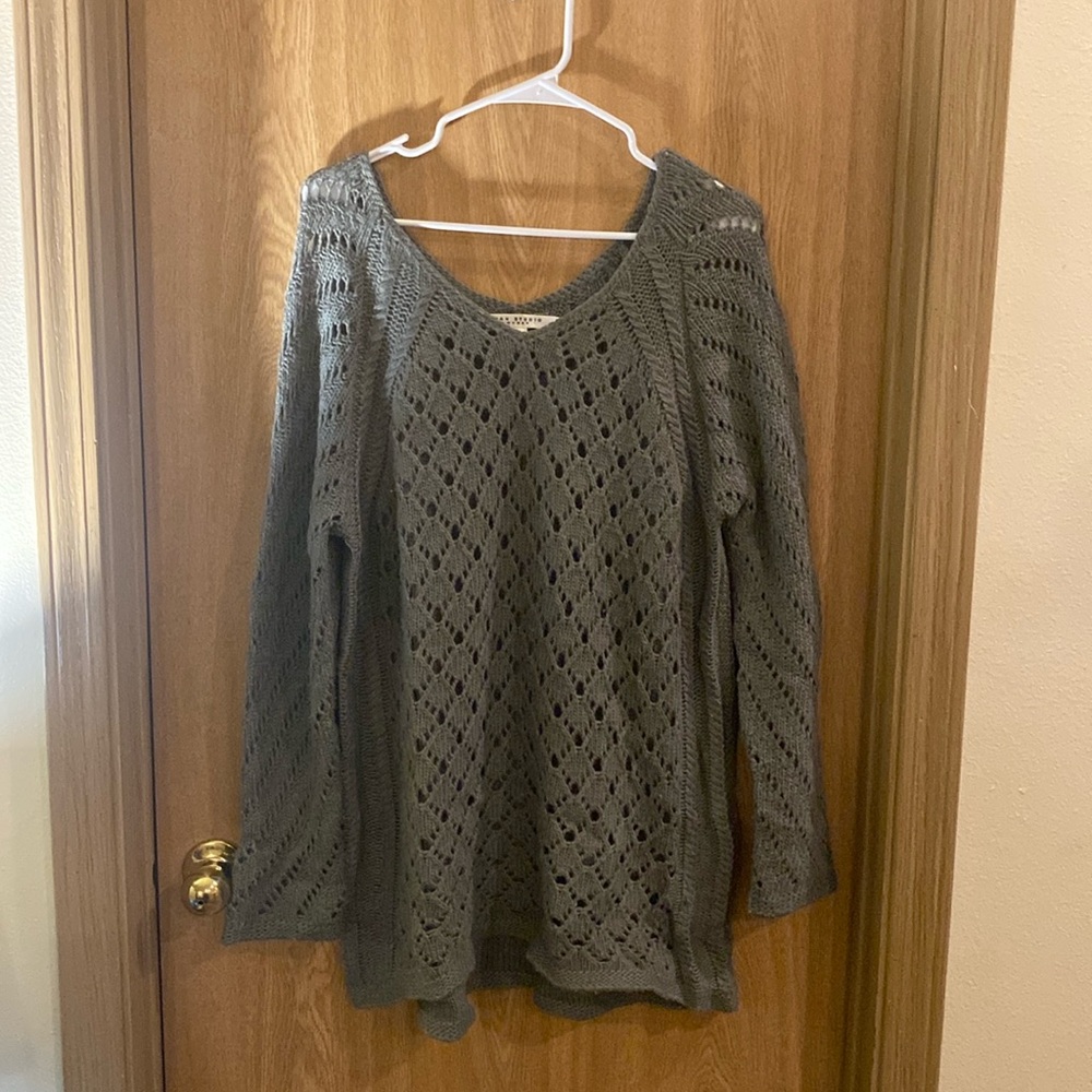 Max Studio Gray Long Sleeve Sweater Size 2X - $20